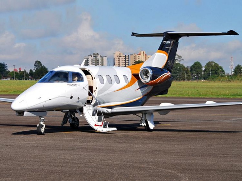 Embraer Phenom 100